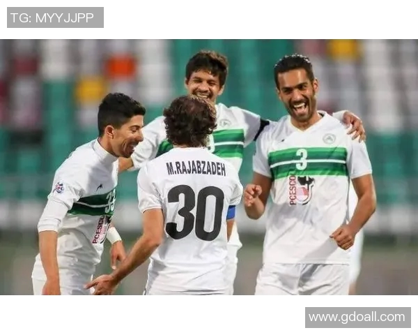 巴格达祖与扎巴汉的精彩对决揭示了足球战术与团队合作的魅力