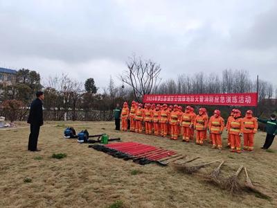 罗山县住建局园林绿化中心开展城区公园绿地防火应6t体育急演练(图1)